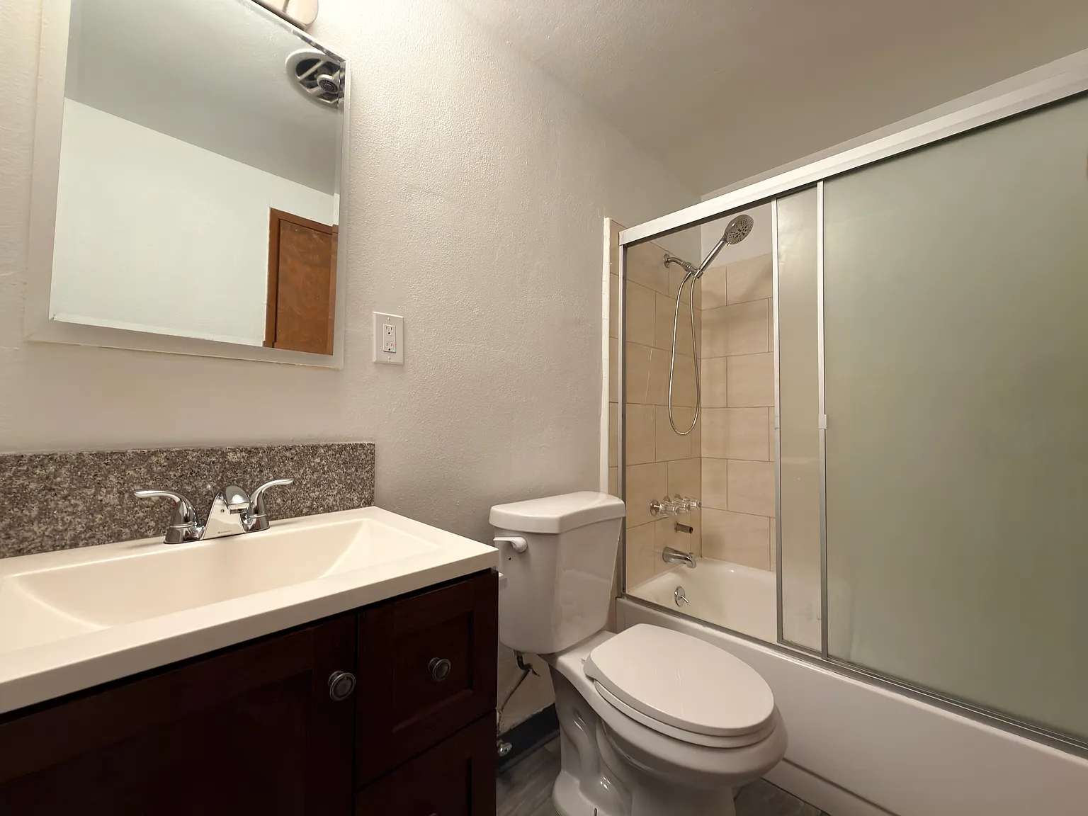 Studio, 425 sqft, $1,750 — Photo 4
