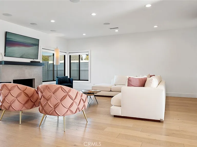 2402 Orchid Hill Pl — Photo 4