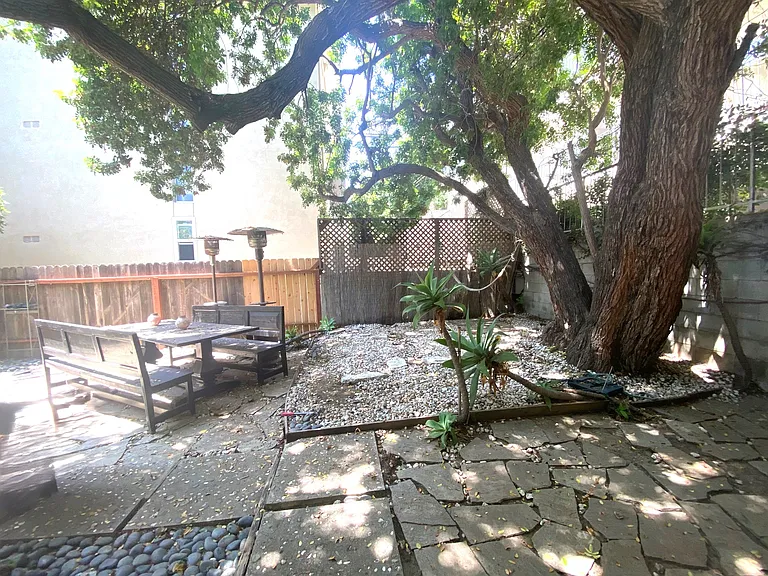 10625 Kinnard Ave #10625 — Photo 19