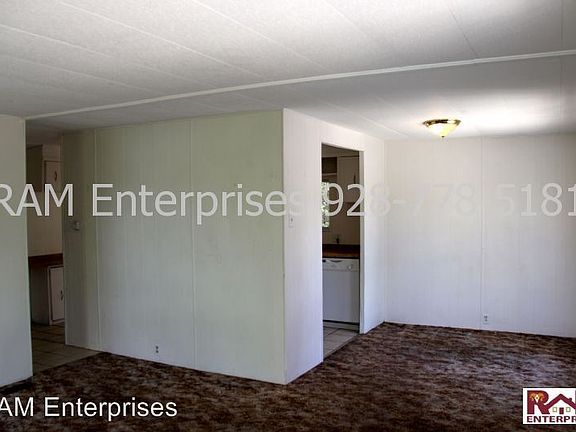 2nd image of 904 Oak Terrace Dr