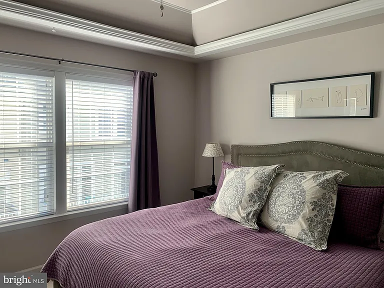 9823 Darcy Forest Dr — Photo 16