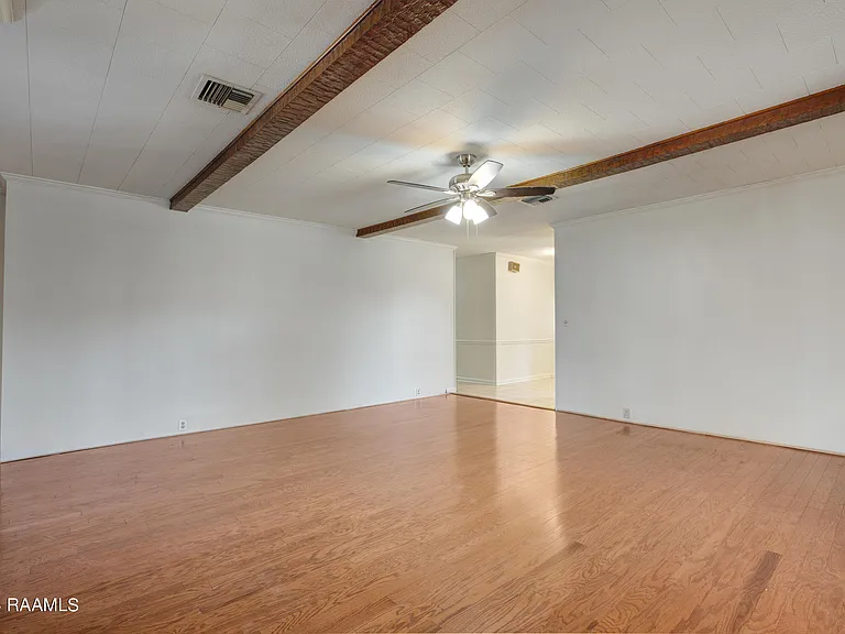 512 Monarch Dr — Photo 5