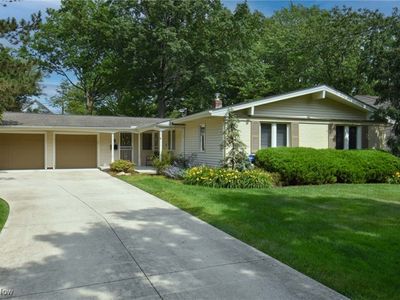 511 Wildbrook Dr, Bay Village, OH, 44140