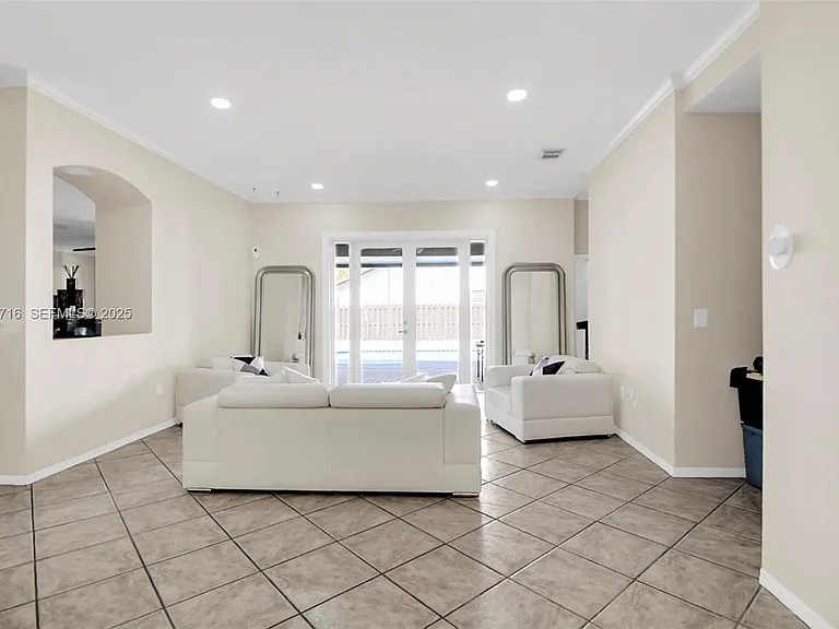 15875 SW 149th Ln — Photo 5