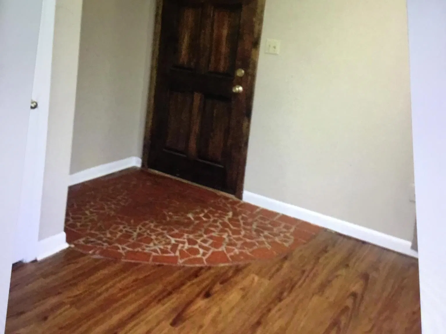5 bed, 2043 sqft, $1,500 — Photo 3