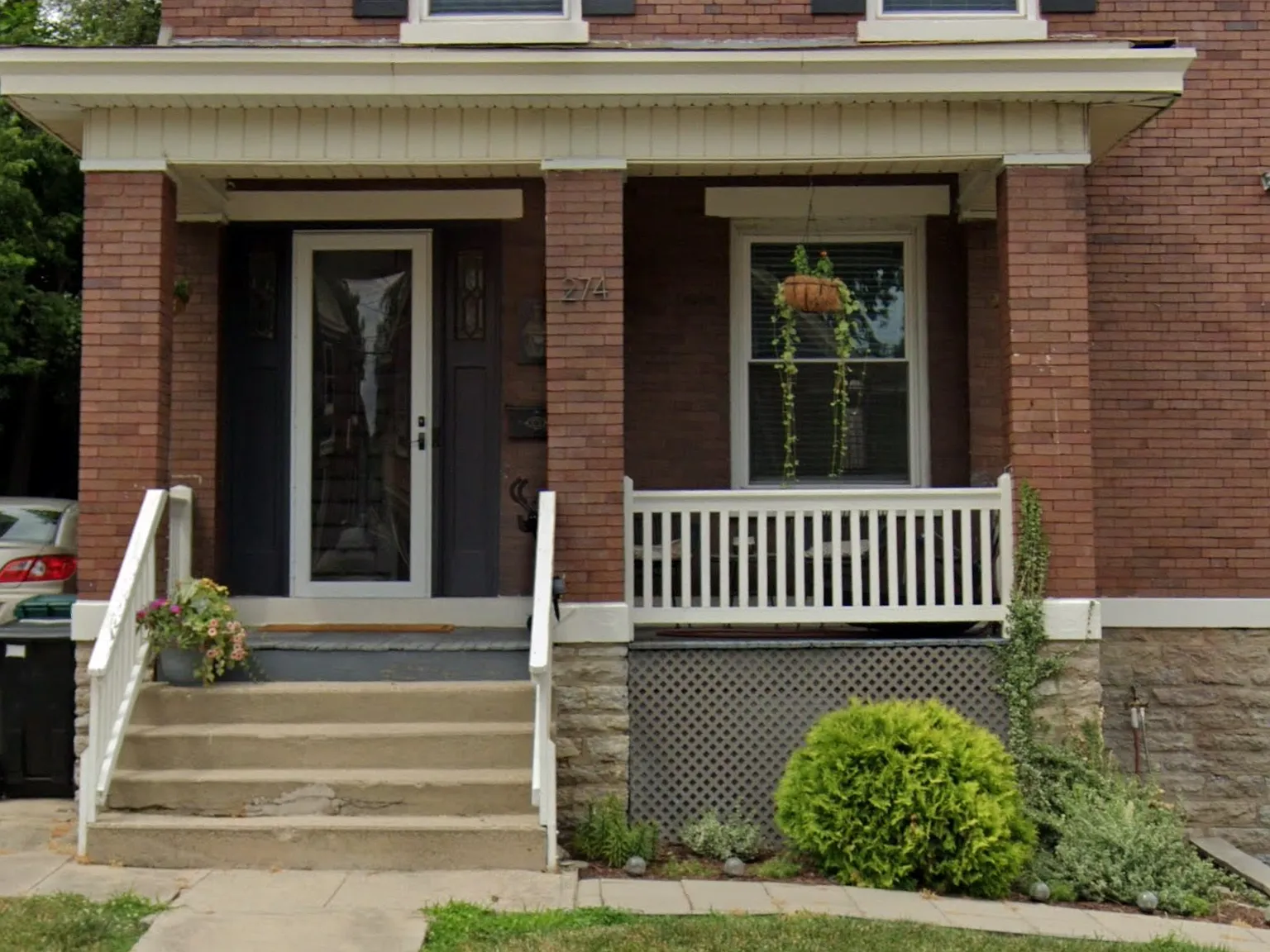 4 bed, 3.5 bath, 2072 sqft, $3,500 — Photo 2