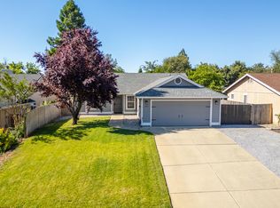 2007 Yahi Ln, Redding, CA 96002