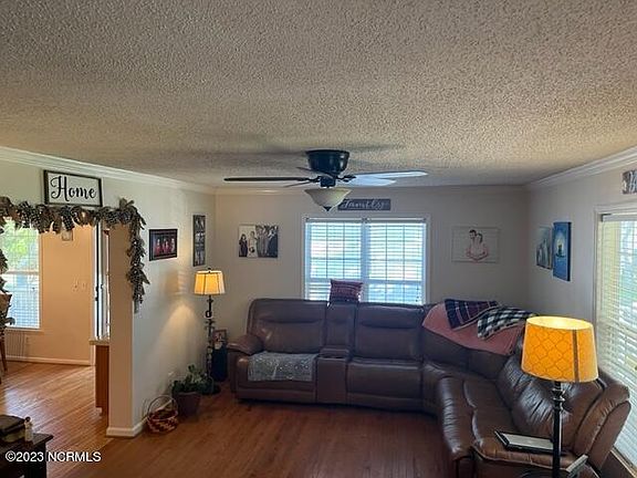 2nd image of 204 Winding Woods Way