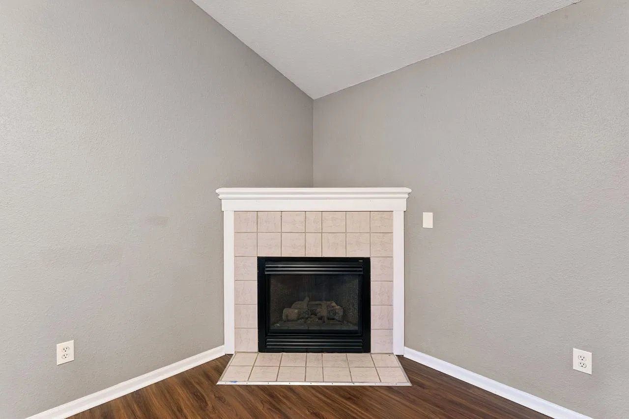 4 bed, 3.0 bath, 1542 sqft, $2,150 — Photo 3
