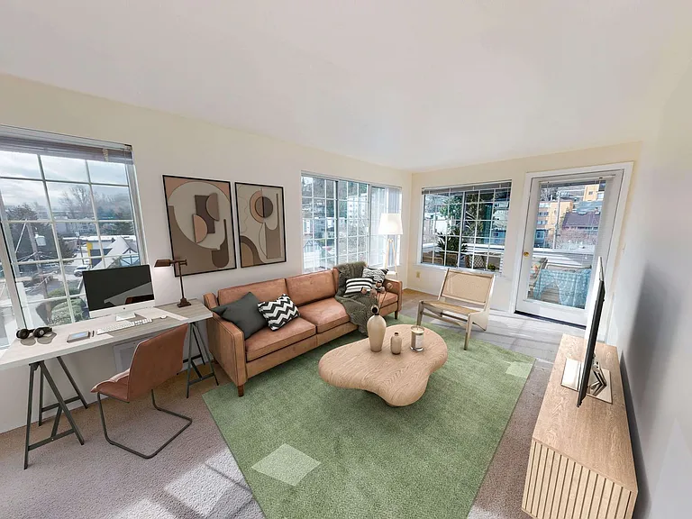 5307 Live Close To University Village And Uw! — Photo 3
