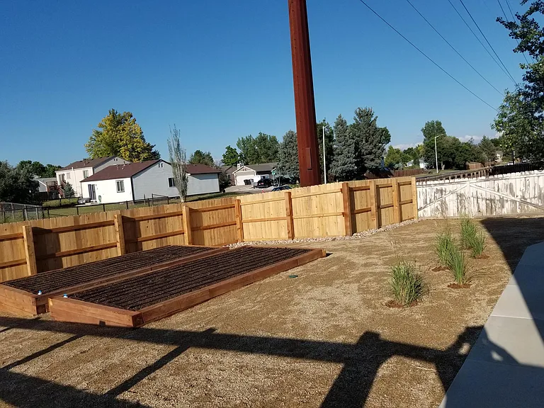 2058 Sumac St — Photo 3