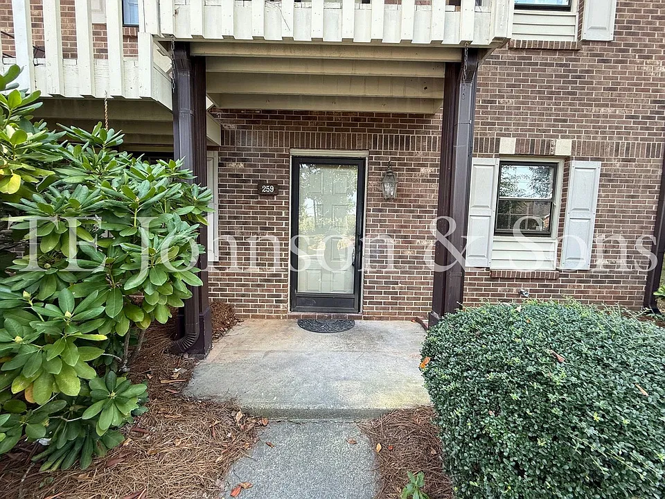259 Olde Vineyard Ct
