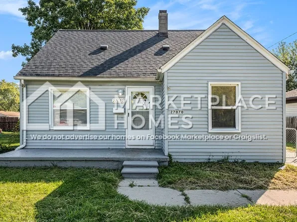 27070 Lawnwood St, Roseville, MI 48066