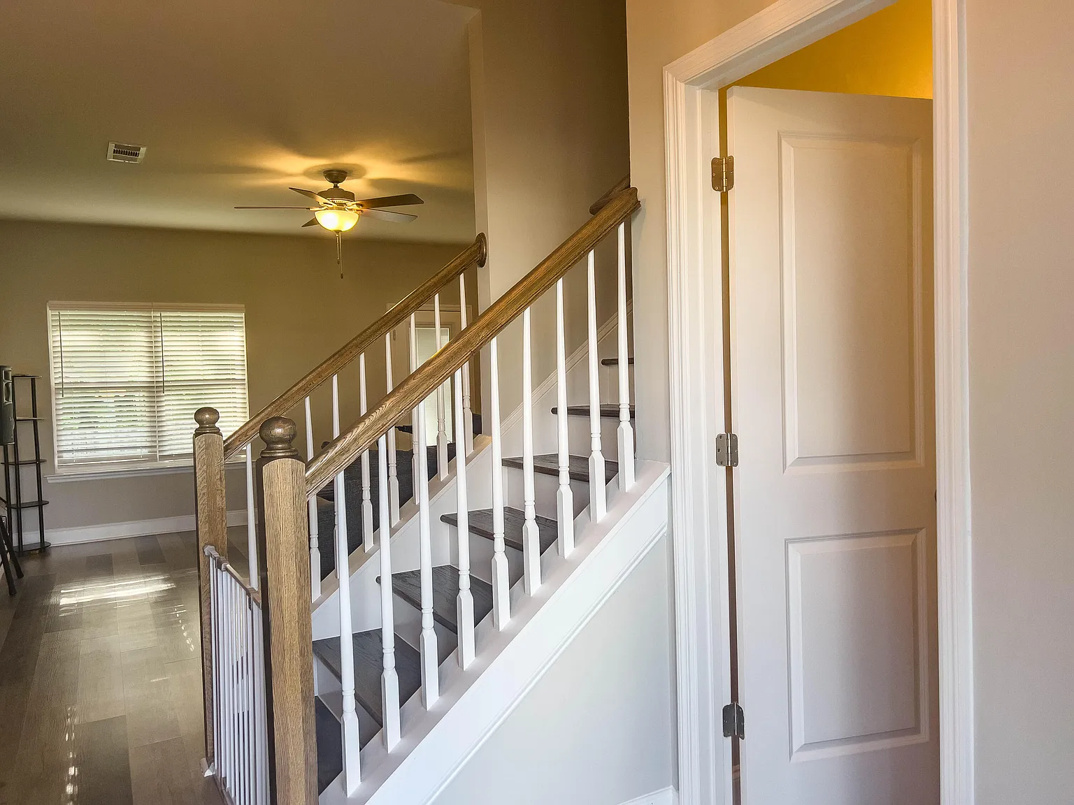 4 bed, 2.5 bath, 2031 sqft, $2,150 — Photo 2