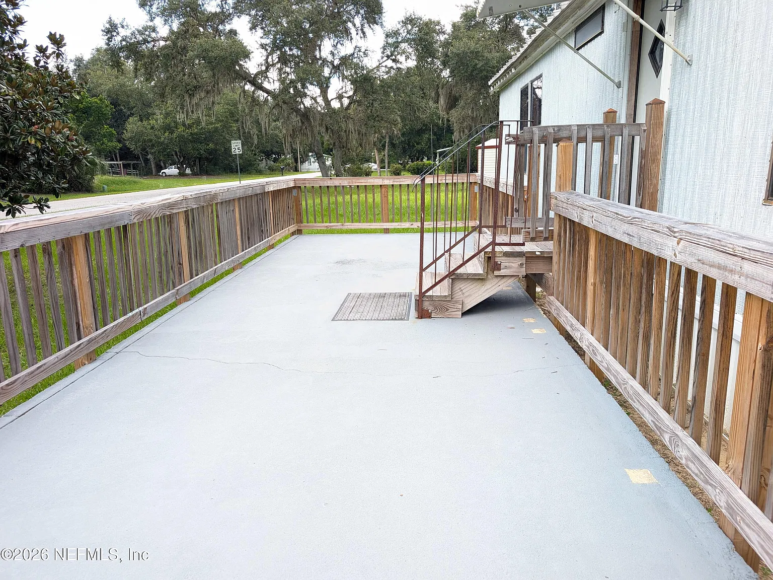 2 bed, 2.0 bath, 960 sqft, $1,300 — Photo 2