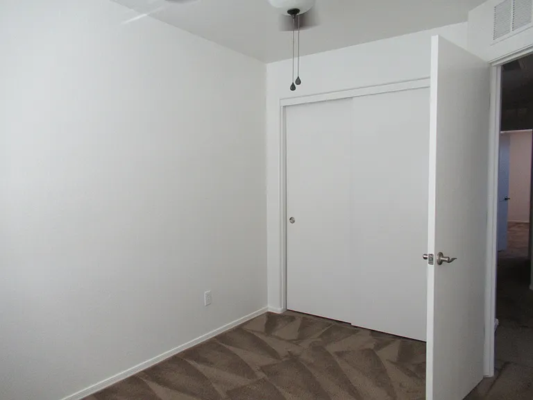 900 W Broadway Ave #49 — Photo 21