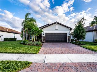648 SE Monteiro Dr, Port Saint Lucie, FL 34984