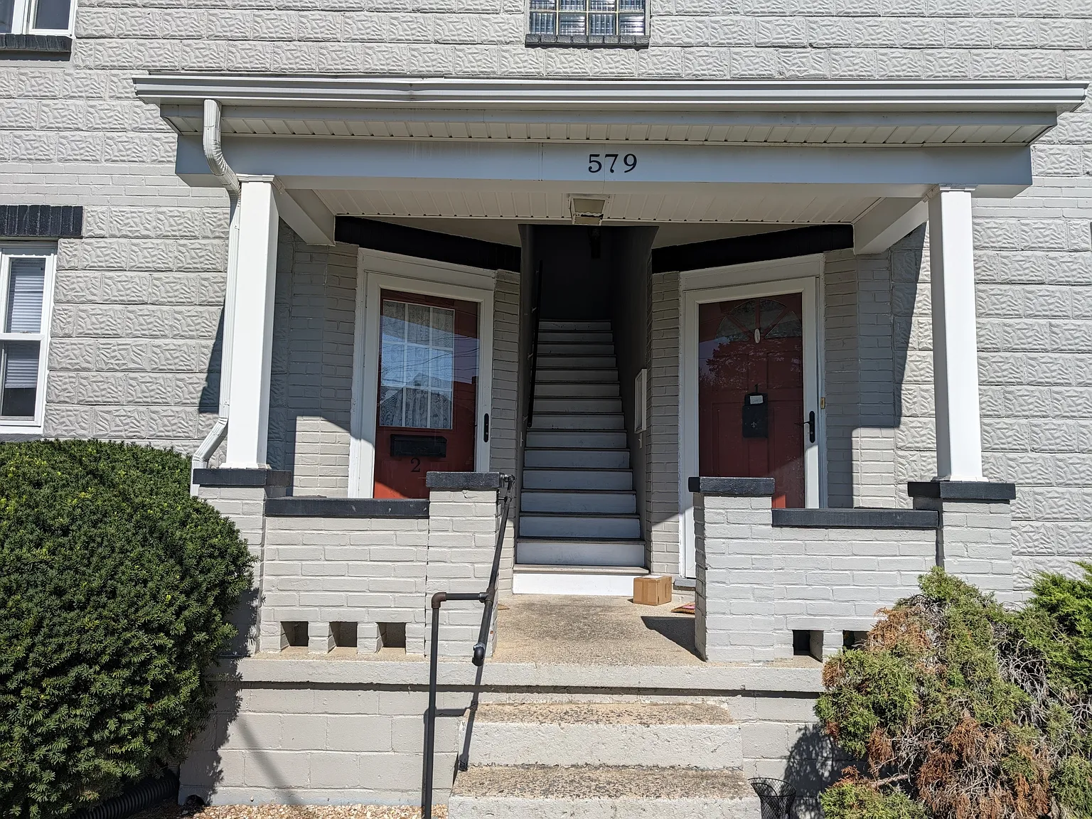 Cottage Apartments - 579-4 — Photo 2