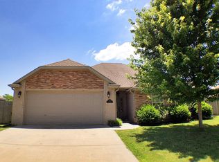 3819 W Brightwater Pl, Fayetteville, AR 72704
