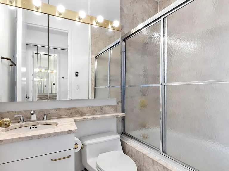 524 E 72nd St #26B — Photo 7