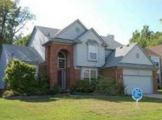 1905 Twin Sun Cir, Commerce Township, MI