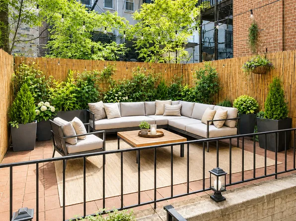 116 E 19th St #2B, New York, NY 10003