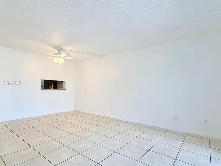 8615 NW 8th St #421 — Photo 12