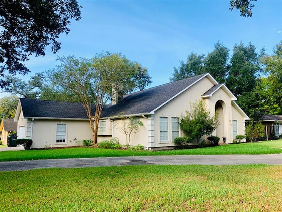 1st image of 315 Rolling Hill Dr