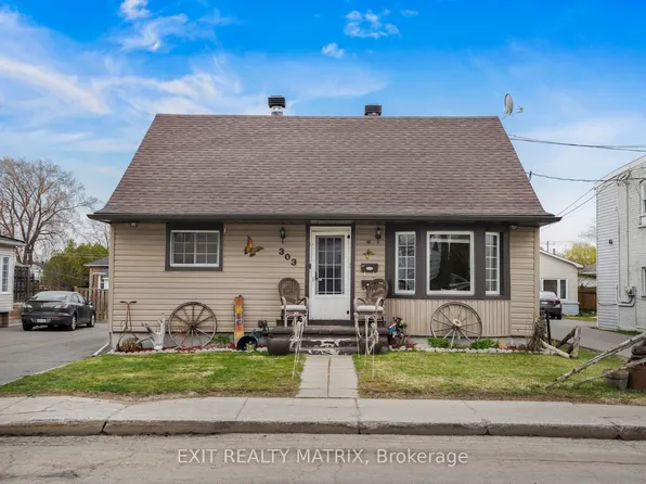 303 Kipling St, Hawkesbury, ON K6A 2N3