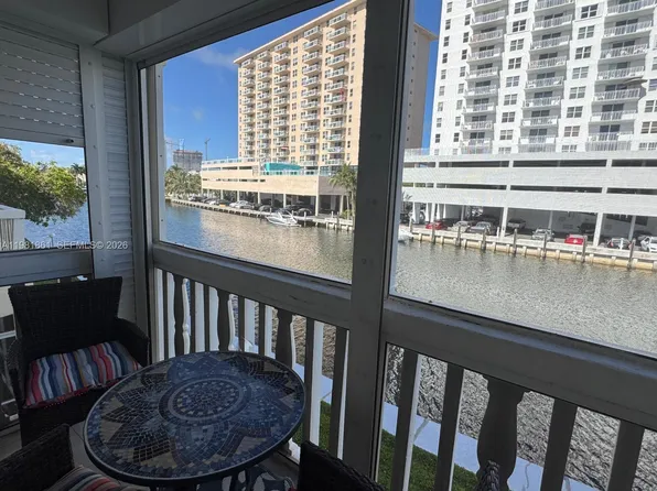 450 Paradise Isle Blvd APT 209, Hallandale, FL 33009