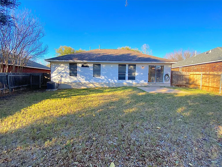 3015 Hill St — Photo 26