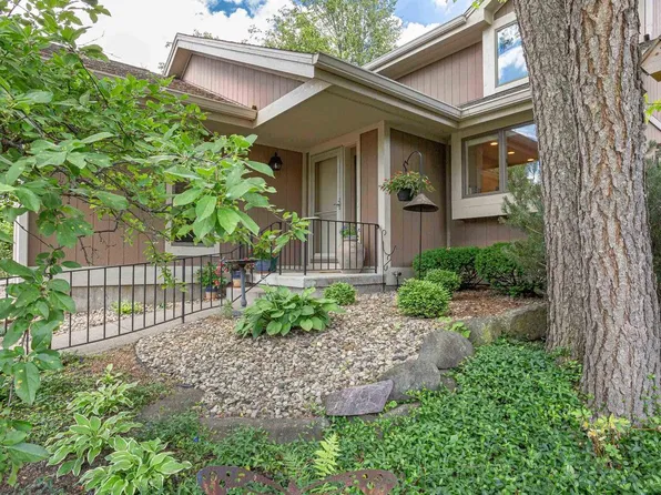 3319 Valley Creek Circle, Middleton, WI 53562