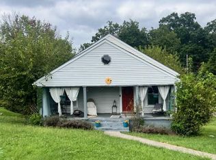 5003 Victoria St NW, Roanoke, VA 24017