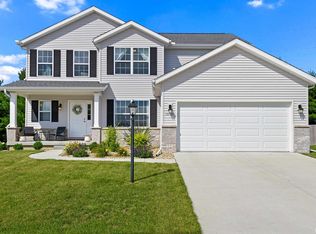 10701 N Sawmill Ln, Dunlap, IL 61525