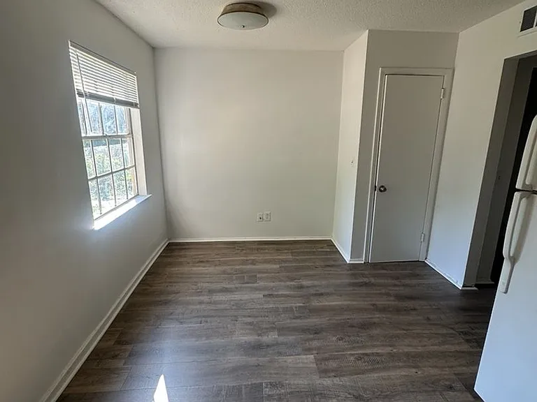 505 Mountain Ridge Rd — Photo 6