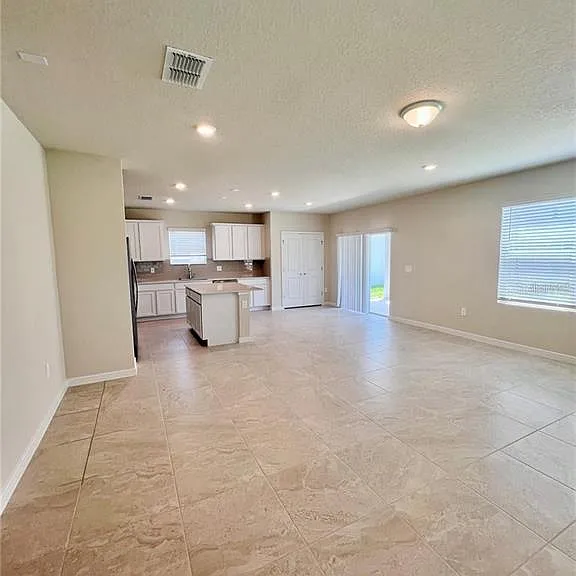 1297 Regal King Dr — Photo 12