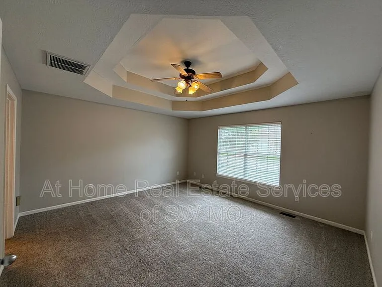 4023 S Warmwater Ave — Photo 11