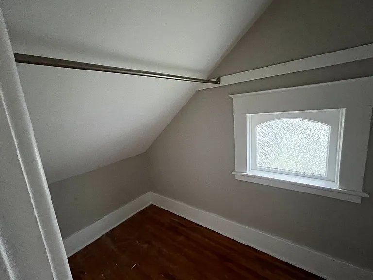 139 N Indiana Ave — Photo 20