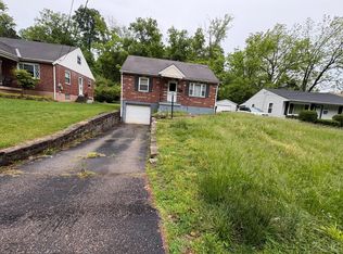 218 Ridgeway Rd, Cincinnati, OH 45216