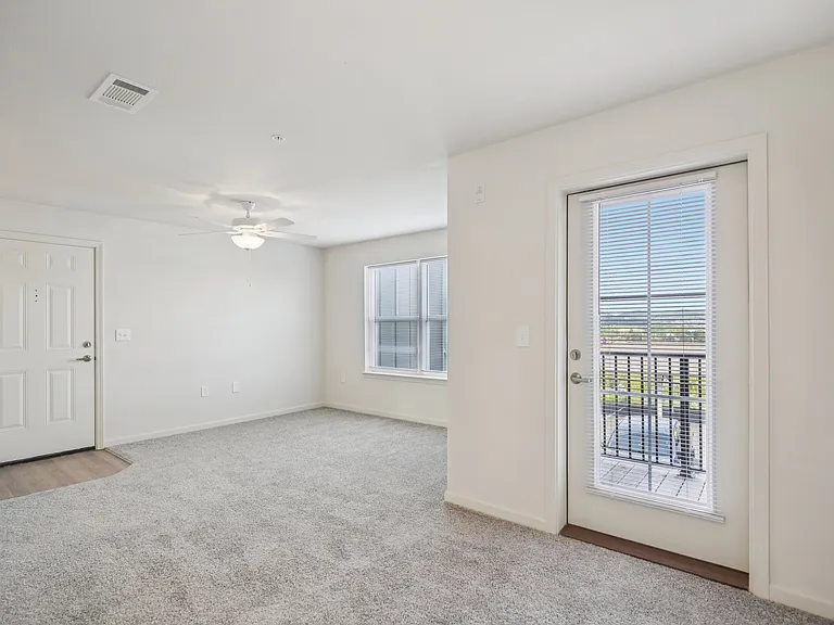Ascent Apartments — Photo 26