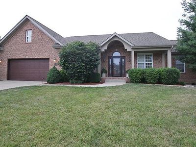 323 Lake Forest Dr, Belleville, IL, 62220