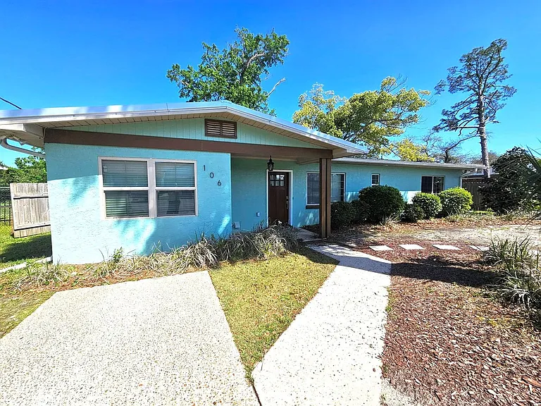 106 N Macarthur Ave — Photo 2
