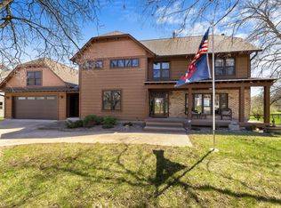 12205 Sunnybrook Rd, Eden Prairie, MN 55347