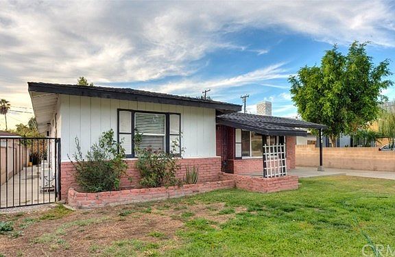 3rd image of 275 Brightview Dr