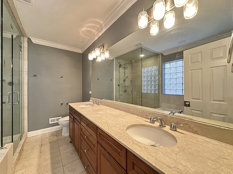 3721 N Clifton Ave #2 — Photo 11