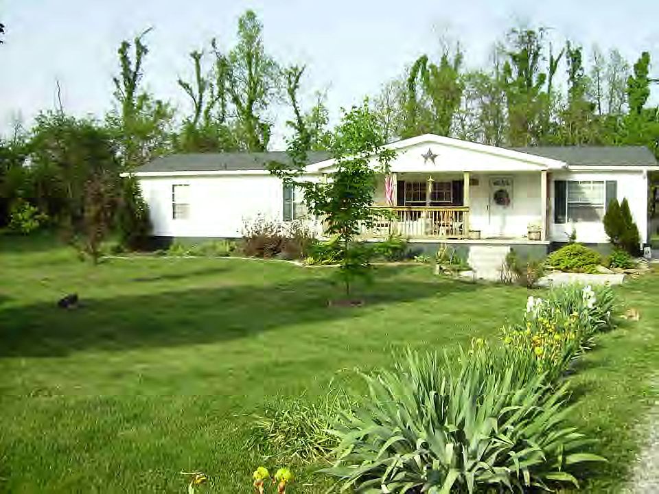 1st image of 818 Woods Ridge Rd