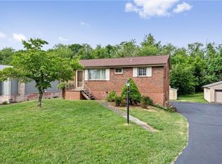 11360 James St, Irwin, PA