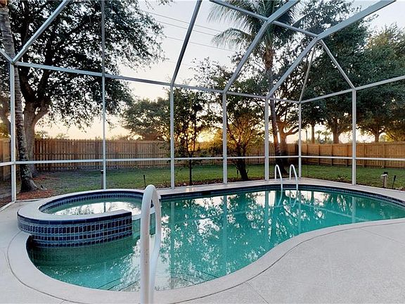 3rd image of 14598 Indigo Lakes Cir
