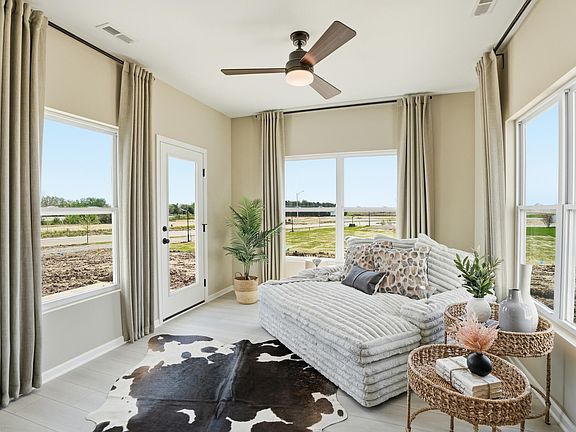 5th image of 5677 Ruby Rd #355-1