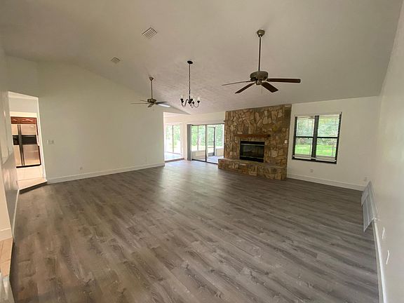 4th image of 255 Briarwood Ln